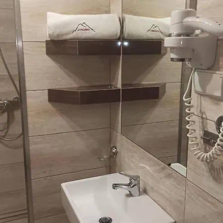 U Chlebka Hotel *